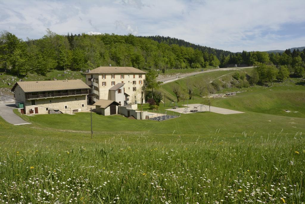 Hotel Du Col De La Machine Saint-Jean-en-Royans Exterior foto