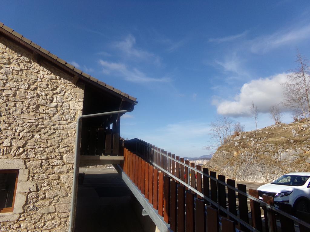 Hotel Du Col De La Machine Saint-Jean-en-Royans Exterior foto